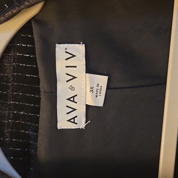 Ava & Viv Black Blazer Structured Shoulders - Picture 3 of 6